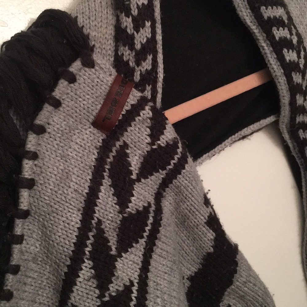 Scarf - Picture 2 of 2